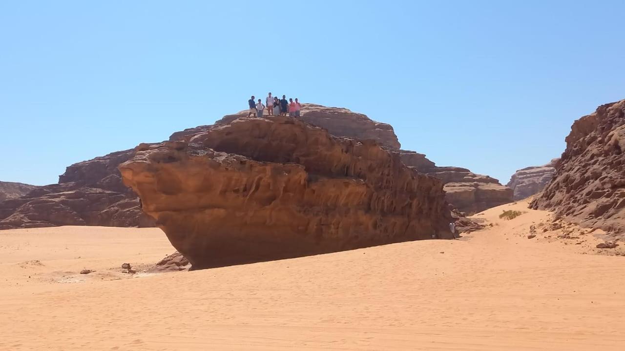 Hotel Al Raha Luxury Camp Wadi Rum Exterior foto