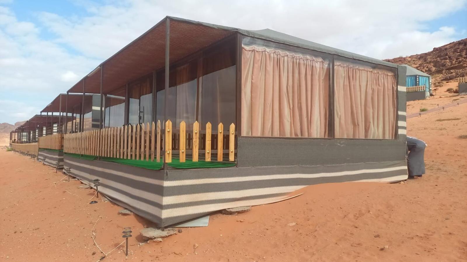 Hotel Al Raha Luxury Camp Wadi Rum Exterior foto